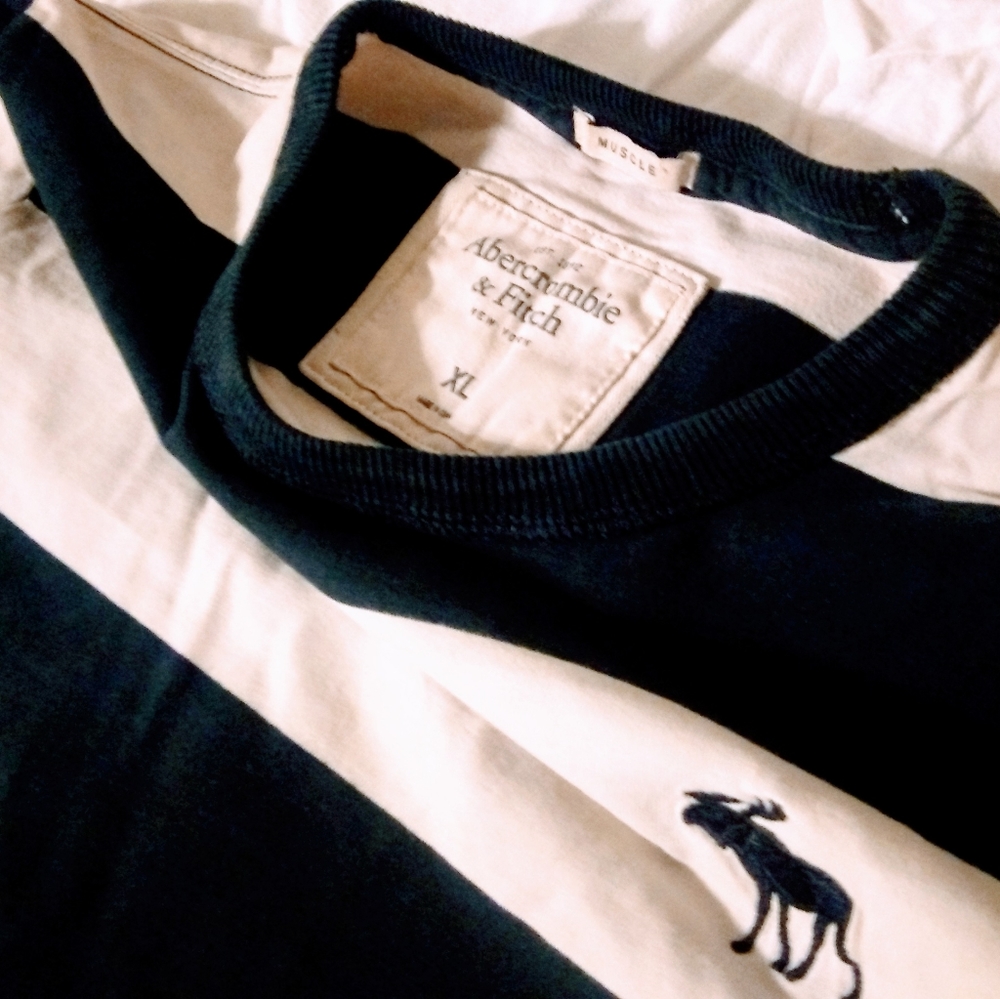 Abercrombie and Fitch XL T-shirt